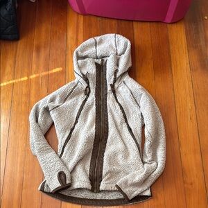 Kuhl Women's Sweater - Cream and Brown